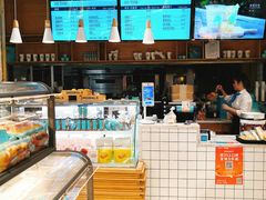 面包甜点陈列柜-罗莎蛋糕(魔法师司门口店)