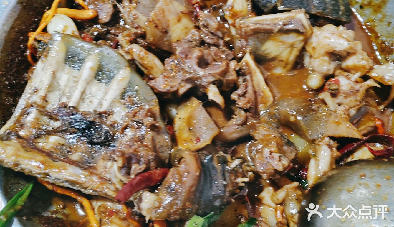 湖北特色火锅~甲鱼干锅！