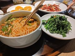 -一坐一忘云南菜(嘉里中心店)