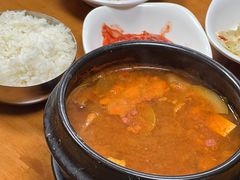 -亲昵春川鸡排(韩国美食街店)