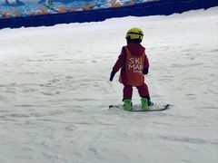 -乔波室内滑雪场