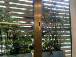 -斐研美医疗美容·眼周抗衰中心