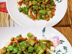 辣爆小公鸡面-锅儿挑面馆