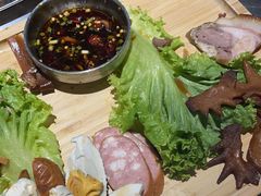 -马路牙子烧烤音乐酒馆(望京店)