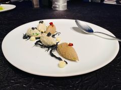 麻豆腐配黑鱼籽-大董(阜成路店)