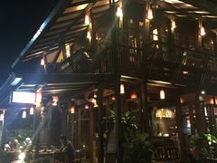 -Dash Teak House