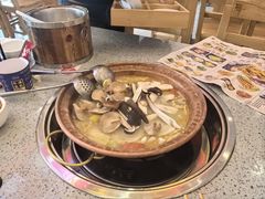 -阿婆情腊排骨火锅(金虹路店)