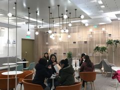 大堂-奈雪的茶(市百一店)