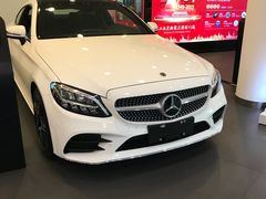 -上海星瀚奔驰4S店(长寿路店)