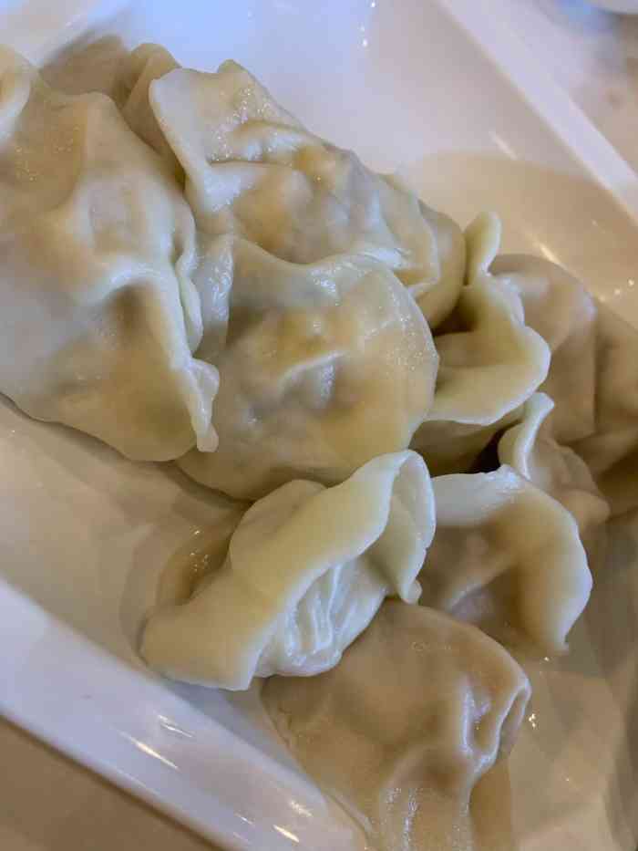 松花湖水饺(北京街总店"由于疫情的原因人不是很多了,以至于他们在.
