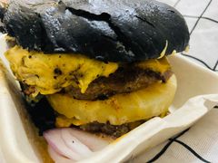 -建设三路(地铁站)