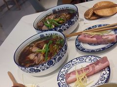 -镇南锅盖面馆(解放路店)