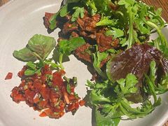 炭烤牛肉-毛辣果·酸