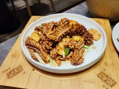 爆炒腰花-闫府私房菜·百年鲁菜(恒隆店)