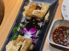 -一朵菌·野生菌探索家火锅(南亚店)