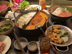 -三出山火锅(南京万象天地店)
