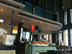 -唐拉雅秀酒店-西锦汇空中BBQ·思创餐厅