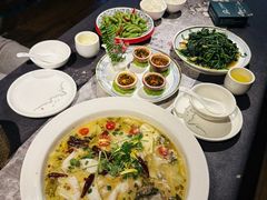 -花溪雨·森林餐厅(石基店)