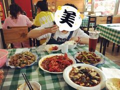 -一万鑫麻辣小龙虾