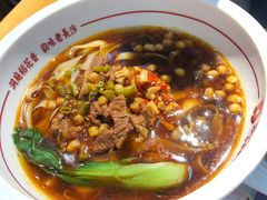 -呷佬·长沙手工米粉(金沙江路店)
