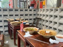 -方铲铲·成都板凳面(滨江银泰店)