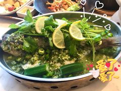 青柠檬酸汤鲈鱼-星怡会·新加坡新美食(苏州中心店)
