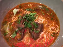 -哇蛙牛功夫面渝都料理(龙阳广场店)