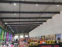 -反弹空间蹦床主题乐园