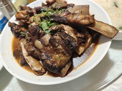 -茸梅路右拐龙虾-农家菜(松江店)