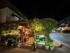 -Phensiri Thai Restaurant