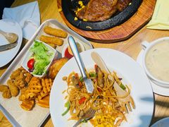 -菲滋意式餐厅(加州阳光二店)