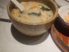 老济南甜沫-闫府私房菜·百年鲁菜(恒隆店)