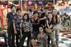 合影-轩依钢管舞