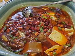 毛血旺-海派美食•海鲜青岛菜•活海肠捞饭(台东店)