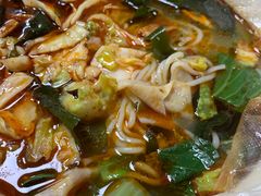 -二钢串叔麻辣烫(华龙大厦店)