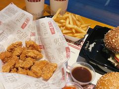 -The Habit Burger Grill 哈比特汉堡(复兴soho店)