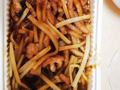 鱼香肉丝-东兴楼饭庄(六里桥店)