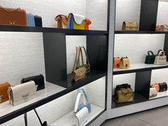 -CHARLES&KEITH(乐峰广场店)