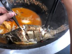 -老刘生态大鱼坊铁锅炖鱼(赛马场店)