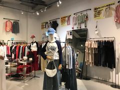 -纪念日百货(万达广场店)