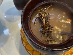 土茯苓煨龙骨汤-新享乐海鲜(翠华路店)