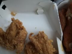 -肯德基(东安路站店)