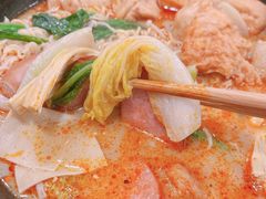 -吕阿婆骨汤麻辣烫(云岗店)