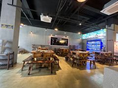 大堂-石锅苗苗鱼(武汉首店)