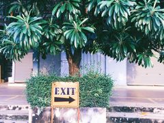 -席娜卡琳火车铁道夜市