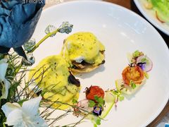 班尼迪蛋菠菜香菇吐司-Maxpoint Kitchen 西餐咖啡(乐峰广场店)