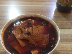 麻辣米线-老字号杨坡红油米线腊汁肉夹馍(东四道巷店)