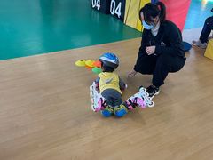 -悦动体能篮球羽毛球网球(三里河店)