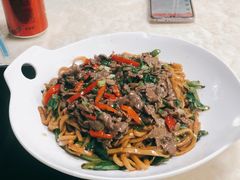 湿炒牛河-华威达牛庄(黄埔大道西店)