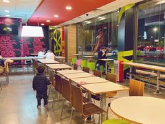 用餐区-麦当劳(新新大道岗丰店)